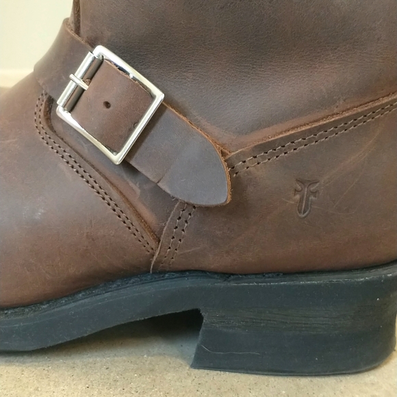 Frye Women's Boots 12R Engineer, size 8 - Picture 7 of 11